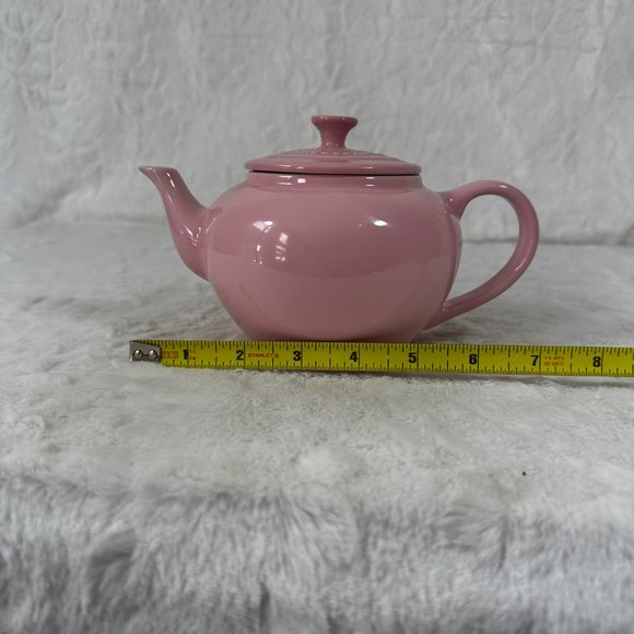 Le Creuset Classic Stoneware Teapot Chiffon HTF Pink Collectible color - Picture 9 of 12